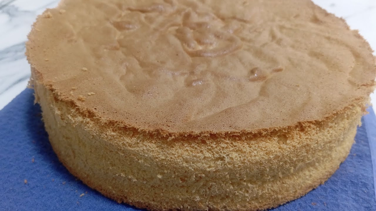 Perfect Soft & Fluffy Sponge Cake Recipe | Easy Homemade Biscuit Cake