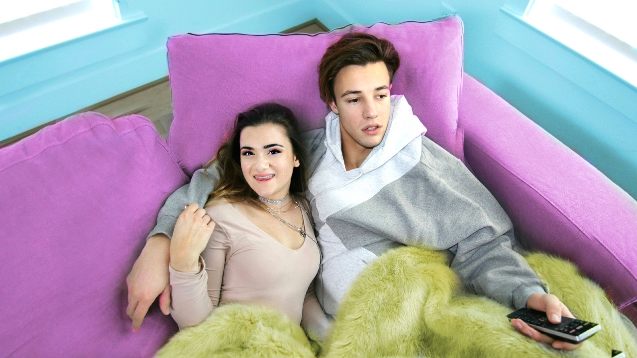 How to Tell if Your Crush Likes You (ft. Cameron Dallas) | CloeCouture