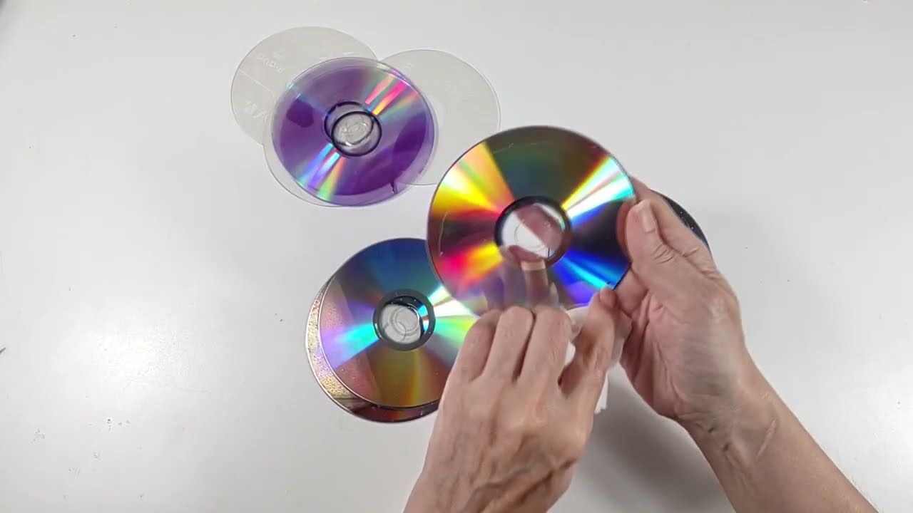 ¿Sabías que puedes hacer ésto con DVDs? #manualidades #diy #reciclaje #arteencasa #artesanato