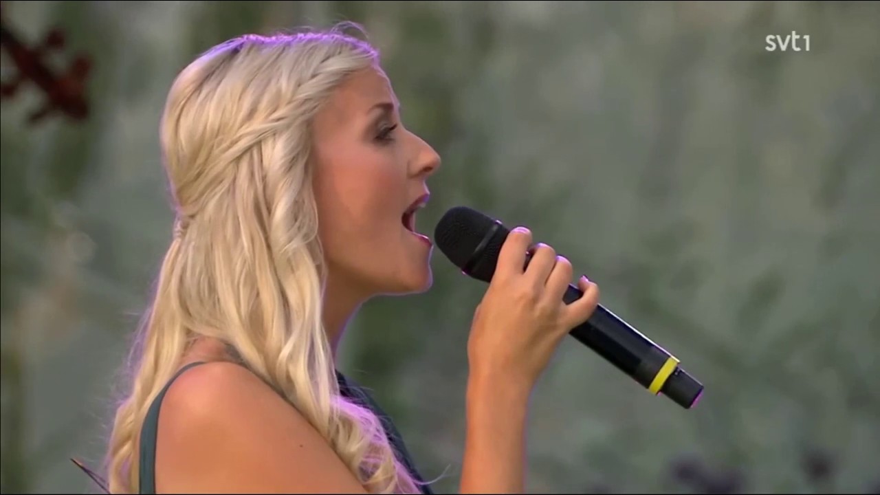 Peter Jöback & Emmi Christensson-Come What May LIVE. Grattis kronprinsessan 2018