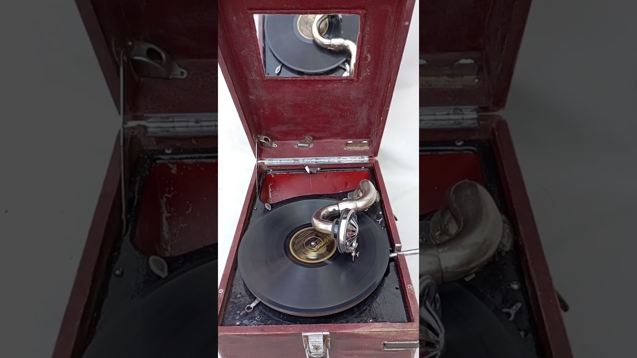 Vintage gramofon HMV Model 102 /His Master's Voice/1932-1935 | Galéria Savaria