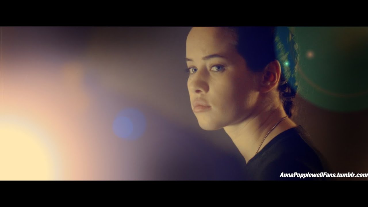 Halo Forward unto dawn : Chyler Silva - Thomas Lasky    (Anna Popplewell and Tom Green)