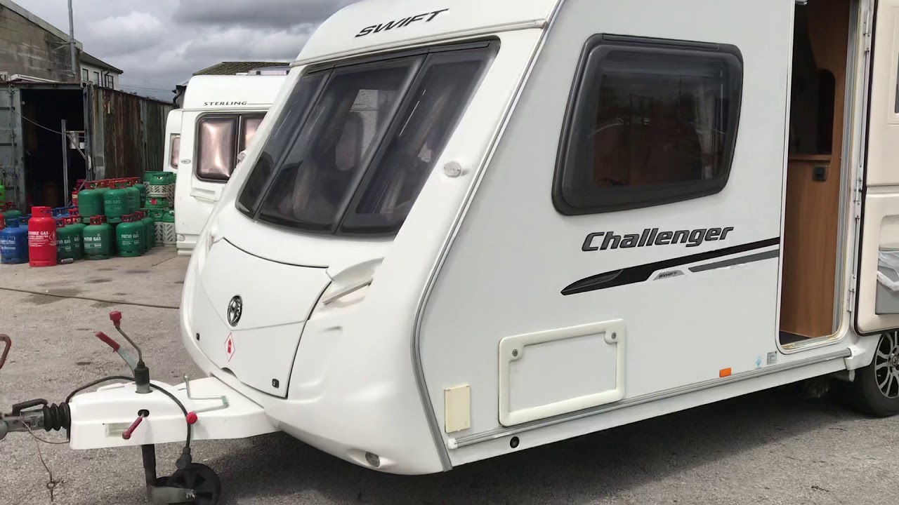 Swift Challenger 580 2010 fixed rear island bed with  washroom  For sale at North Western Caravans