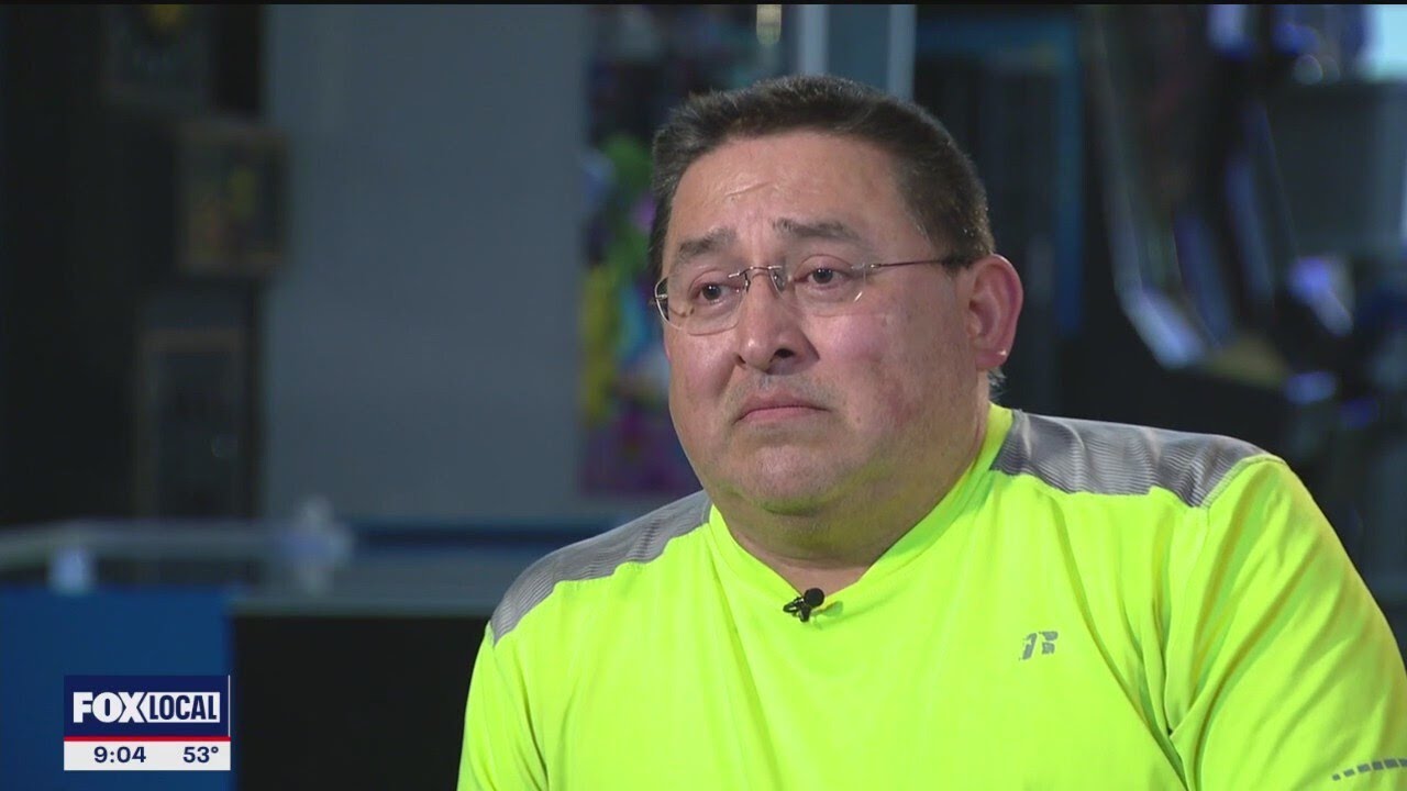 Dad recalls moment he learned his officer son passed away: 'The lights flickered'