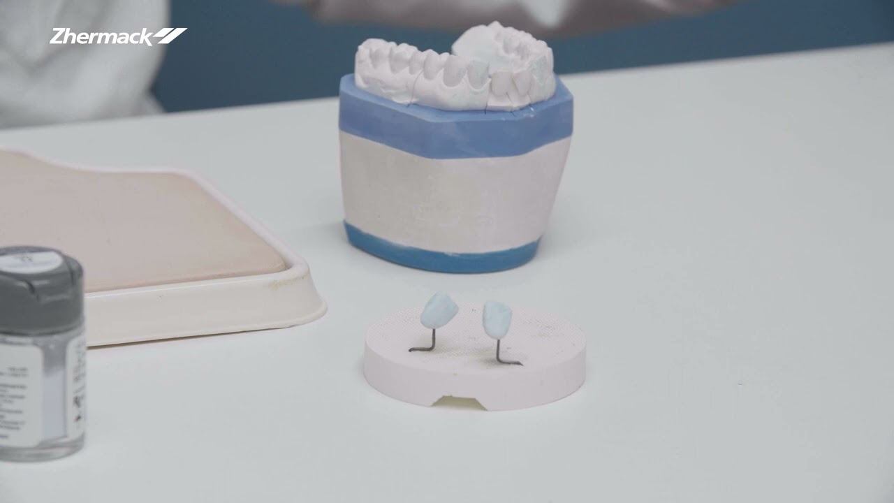 Dental Lab Procedure for Single Unit Crown - Pressable Ceramic Crown - Chapter 9: Ceramic layering