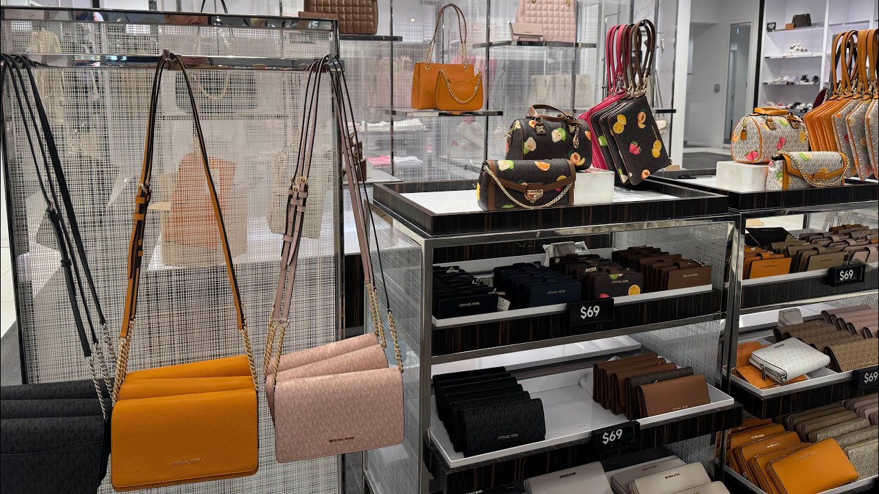 MICHAEL KORS OUTLET 🇨🇦 ~BAG-WALLET ~SHOES #sales #shopping #shoppingvlog ❤️💜CLEARANCES 