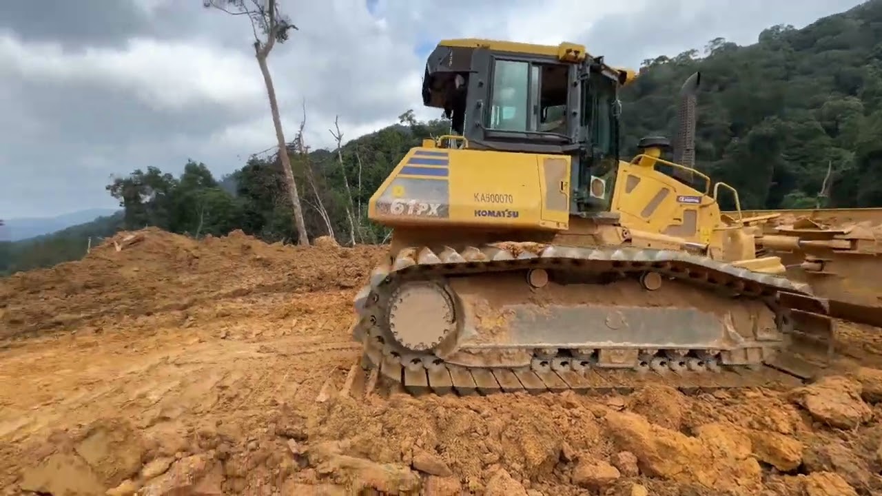 KOMATSU  D61PX