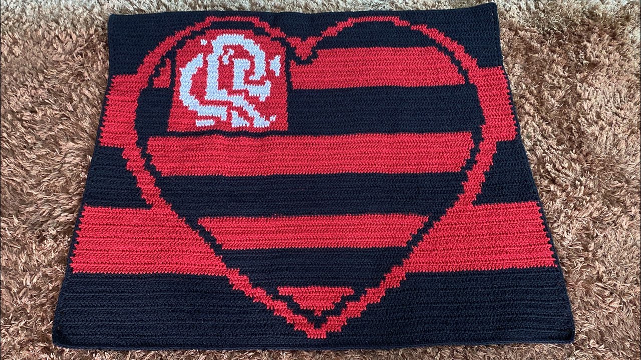 💜🧶TAPETE FLAMENGO CORAÇÃO #crochê #byrosamatos #semsegredoesemmistério @RicardoTvarde  (créditos)