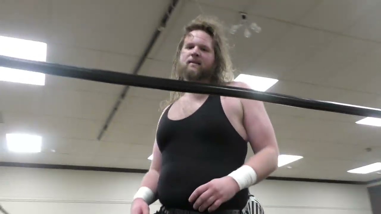 Big Jon Crowley Vs Gunner For The Brew City World Heavyweight Championship 