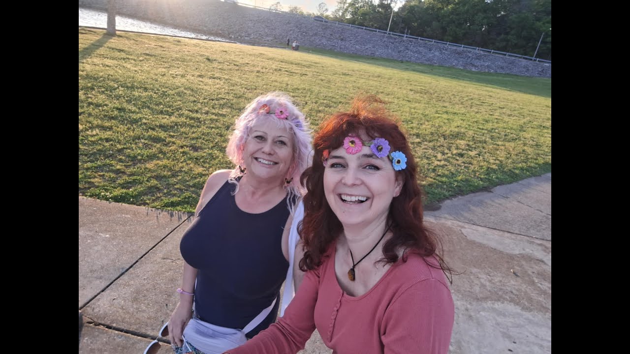 Colene Walters & Sandra De Moor -  Strong Enough To Bend