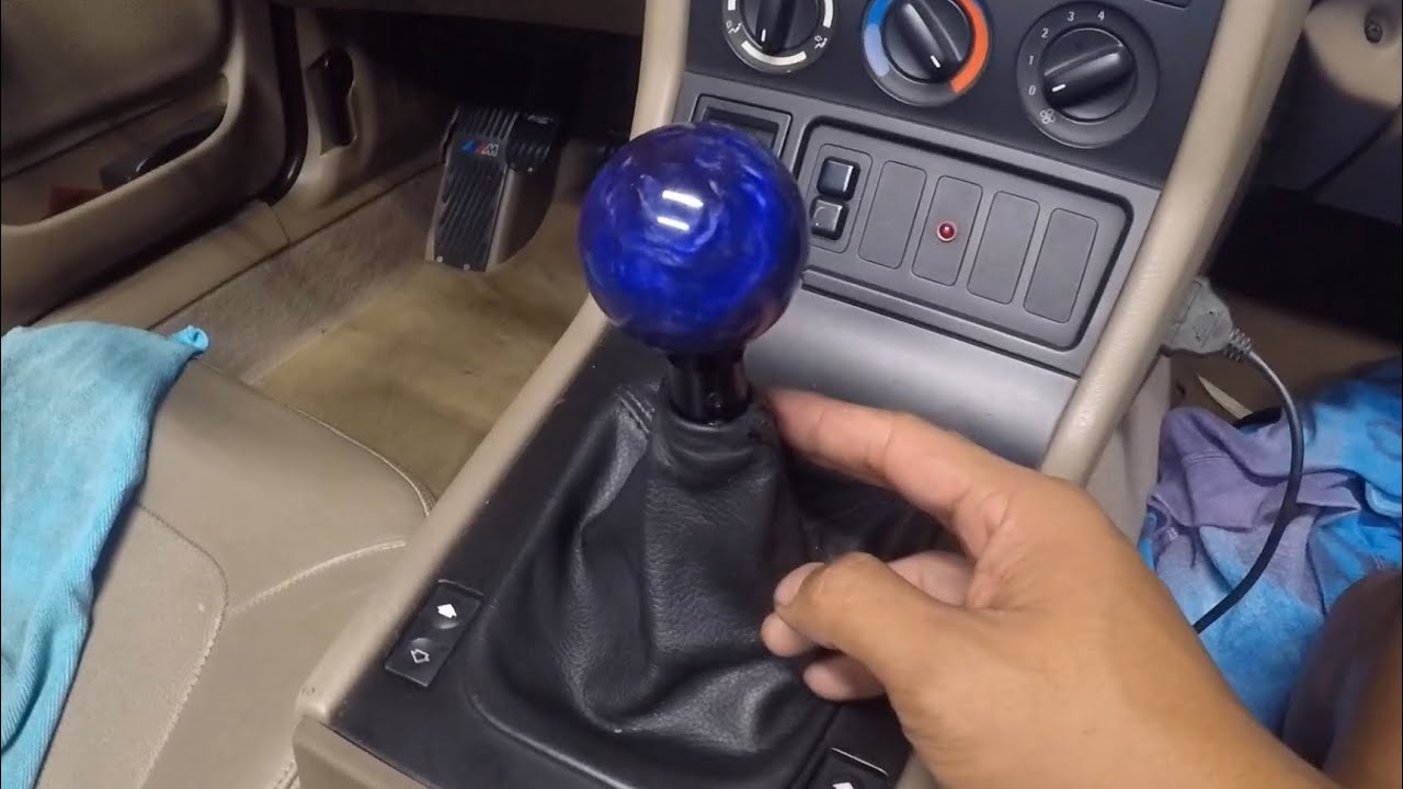 BMW Z3 E36 (1996-2002) manual Shift knob conversion #BMW #BMWZ3 #Z3