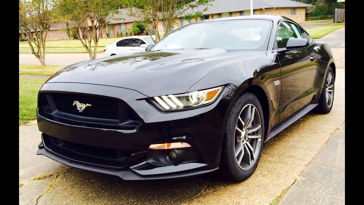 2015/2016 Ford Mustang GT Fastback 5.0L V8 Full Review / Test Drive / Exhaust / Start Up