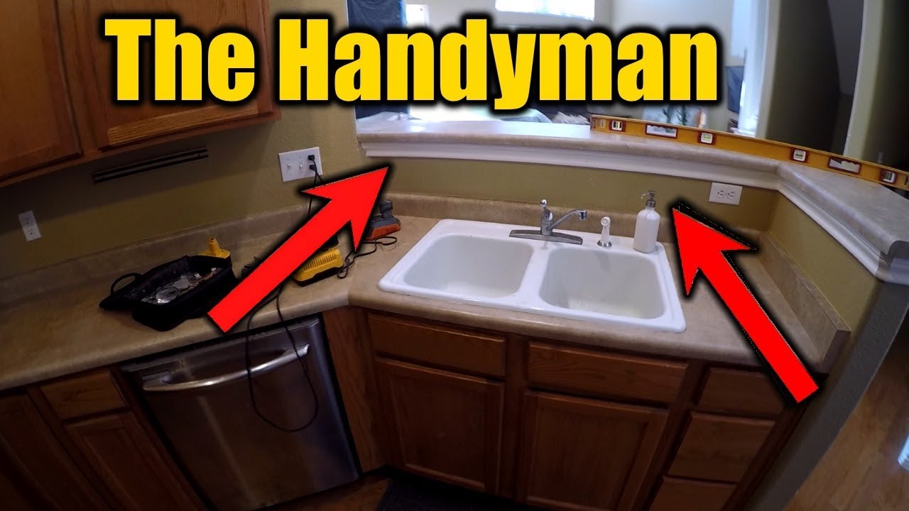How To Cut Down A Split Level Kitchen Counter top | THE HANDYMAN |