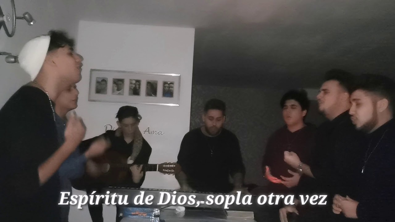 Cover New Wine / Majo y Dan / Living