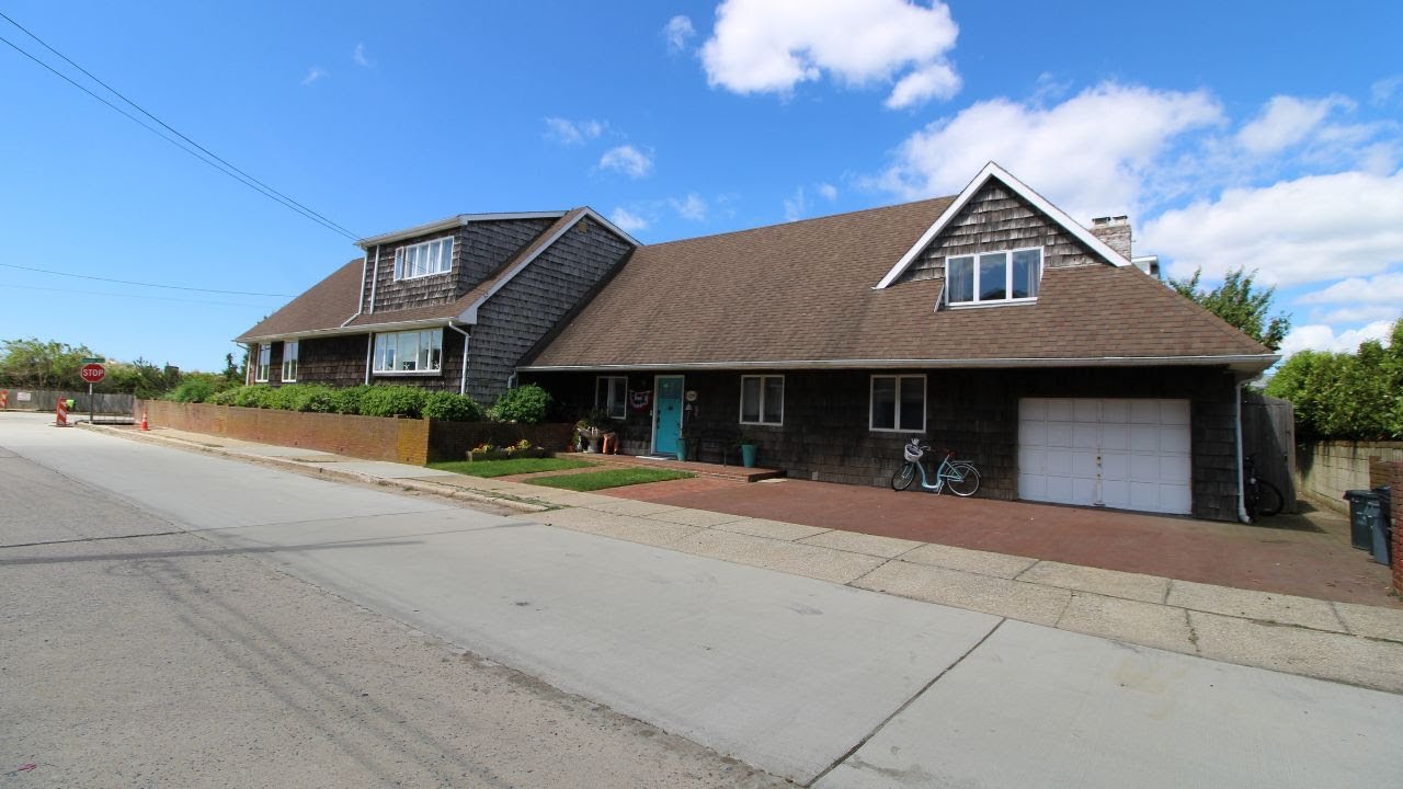 129 Baldwin Ave. Point Lookout, NY. 11569 *Oceanfront Beach Home Sale. *HUG Exclusive 516-431-8000