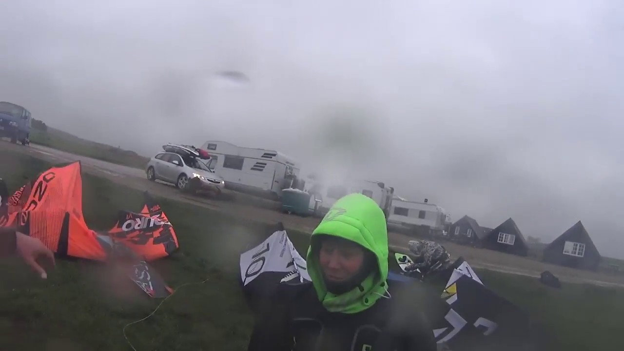 2017 Okt. Nr. 5 / Kitesurfen in Hvide Sande am Ringköbing Fjord / Nordsee in Dänemark / SUS-Stormarn