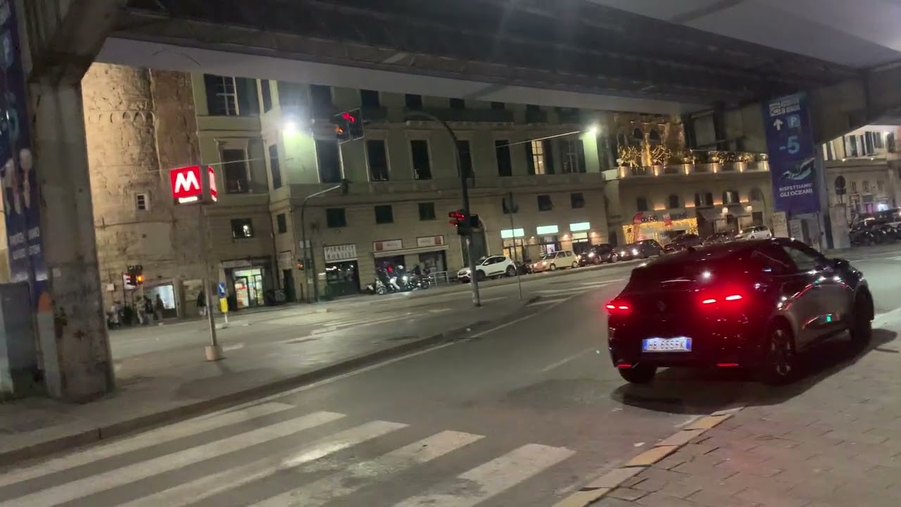 Good night Genova #italy #night #viralvideo 