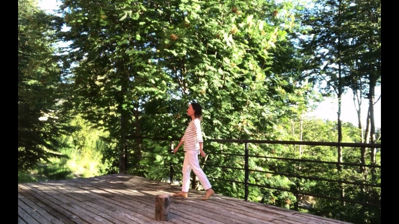 Banu Choshech  |  Light is Returning  |  Noah Aronson  |  Jewish Circle Dance by Tatiana Gorenstein