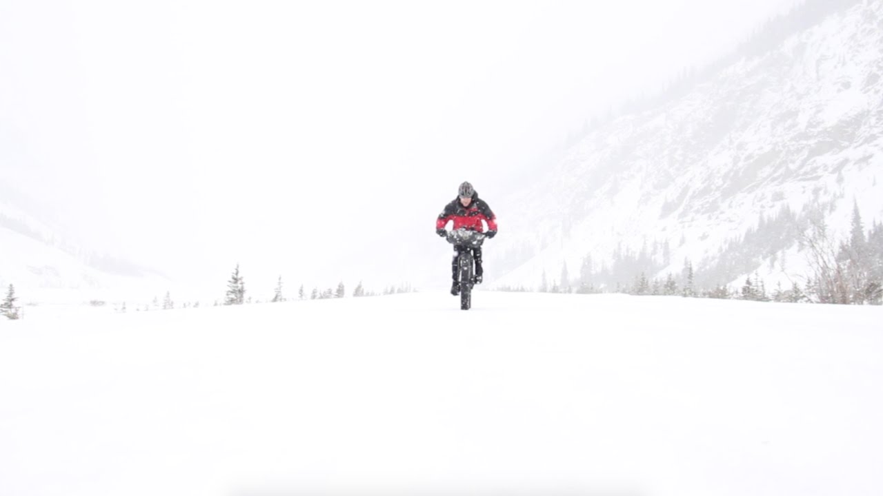 Bikepacking the Icefields Parkway (in winter)