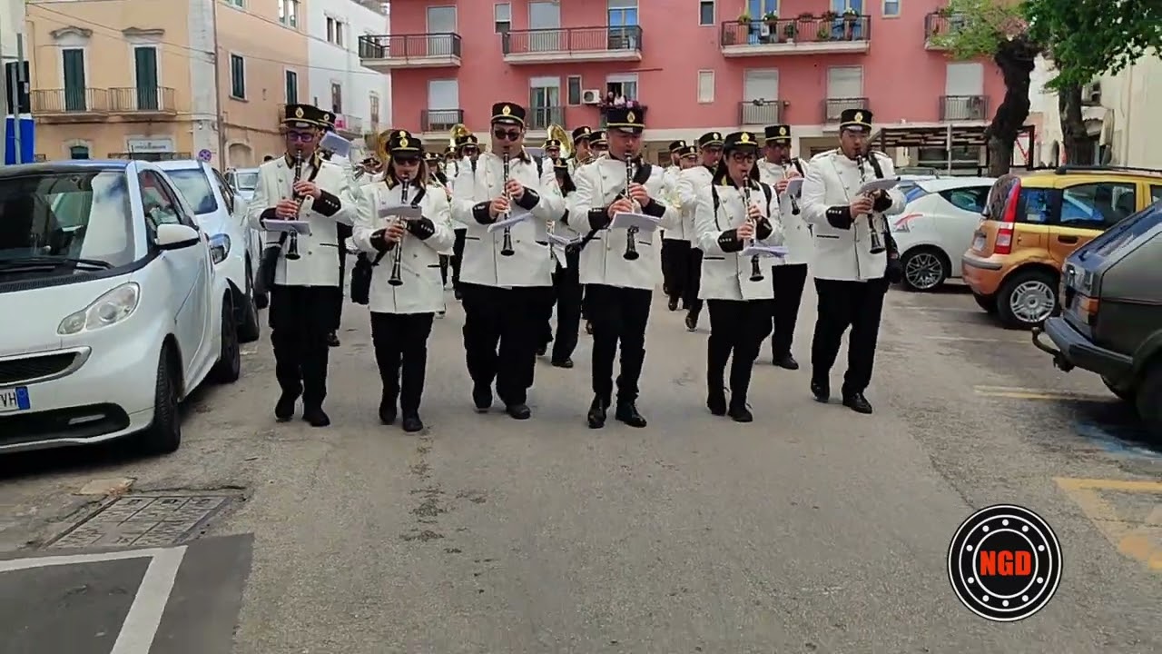 Marcia Sotto la doppia Aquila Banda di Manduria 