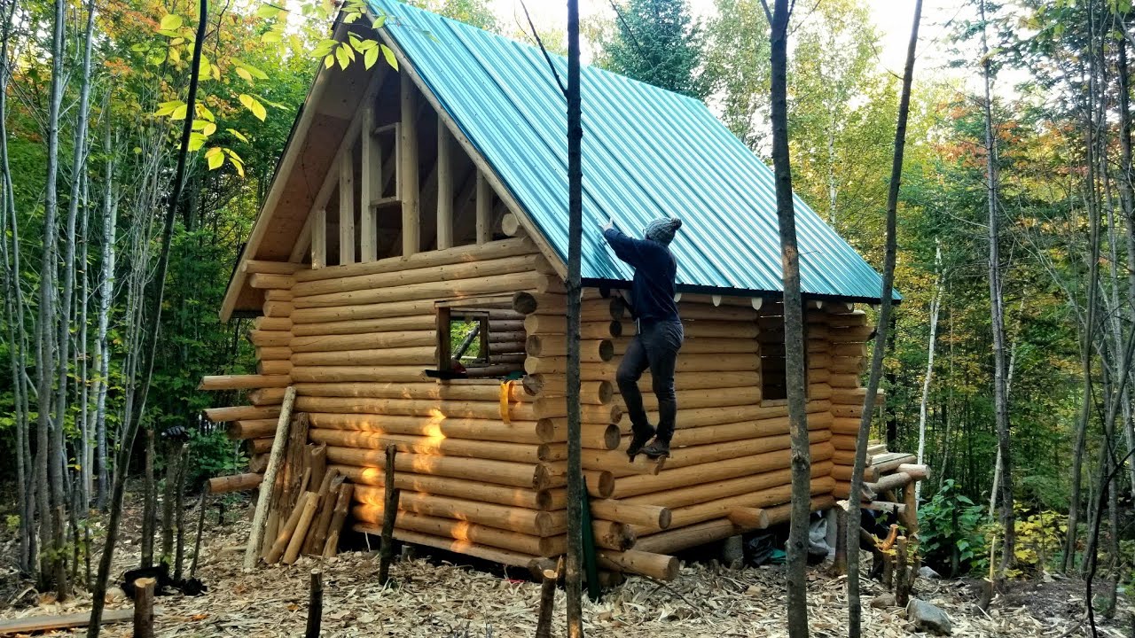 Building A Log Cabin | Ep. 36 | 20-ft ladder! Carrying and installing metal roof by hand