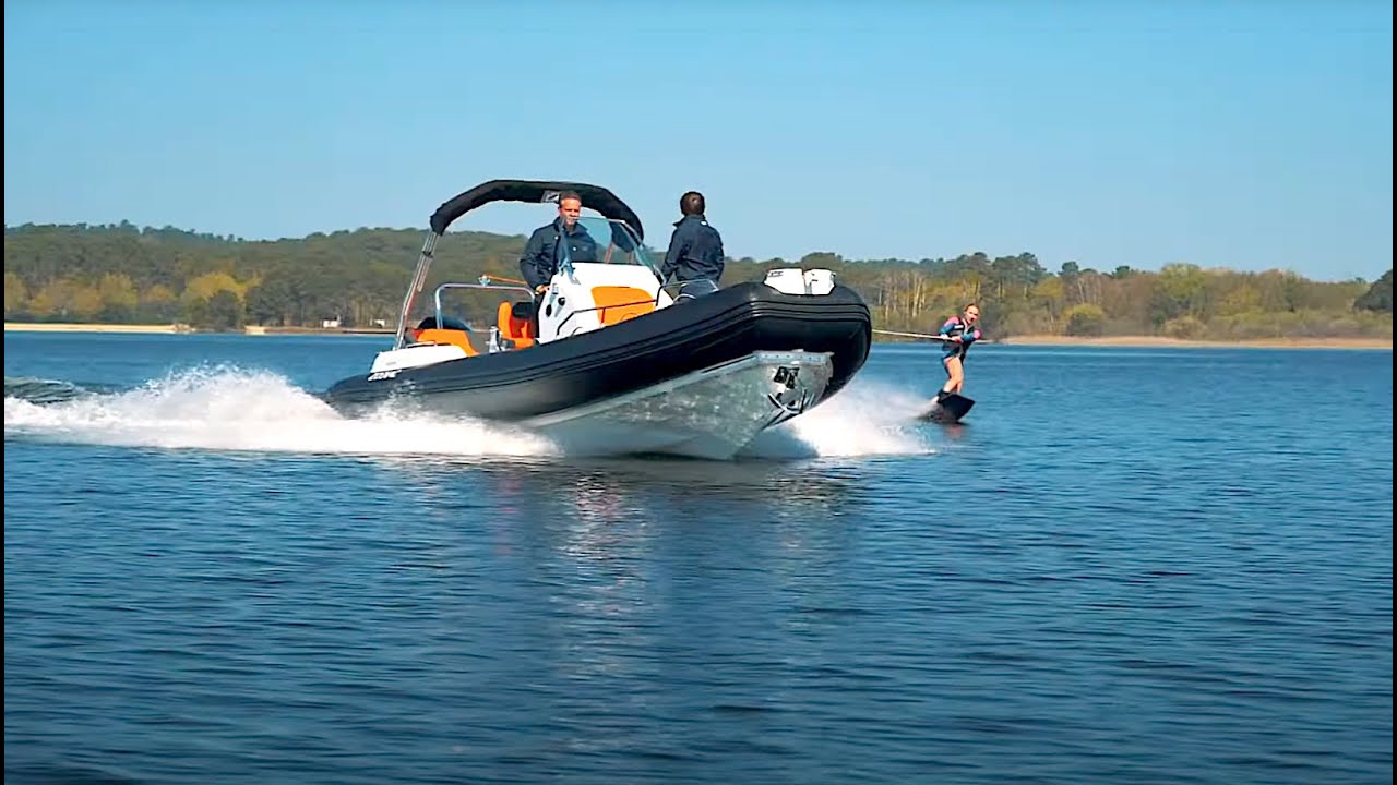 Full yacht Tour - Zodiac Medline 6.8 £79,650 as shown