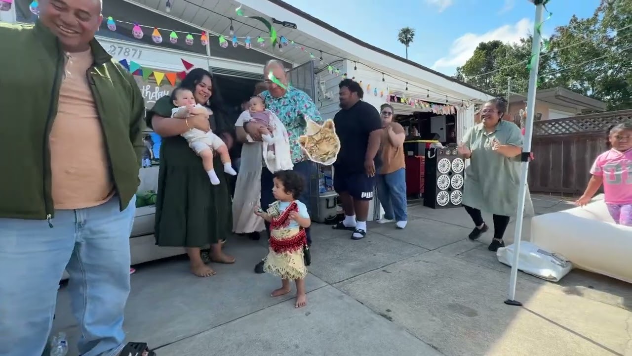Baby Tonga dance