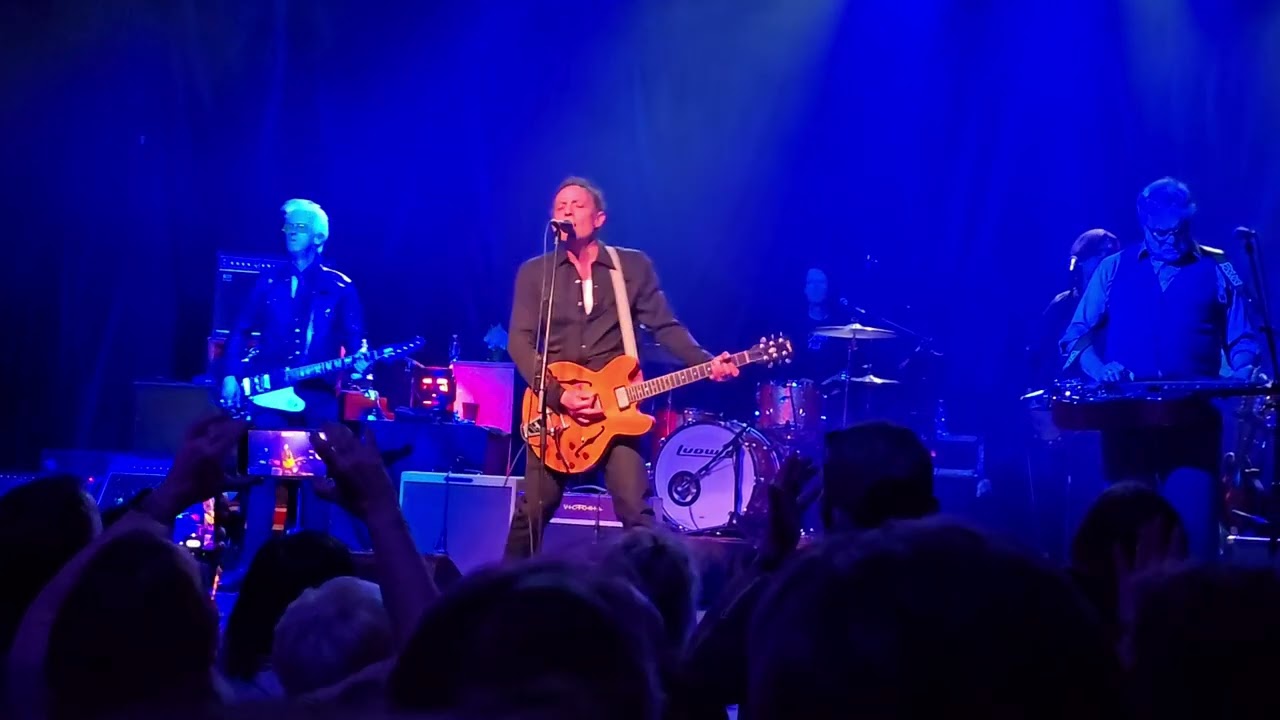 The Wallflowers - One Headlight (live)