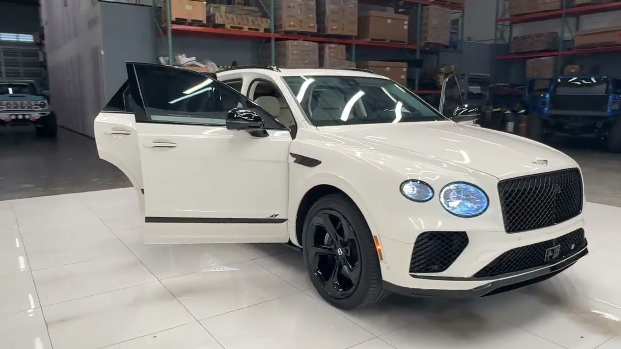 2024 Bentley Bentayga Hybrid Gloss White - 026627