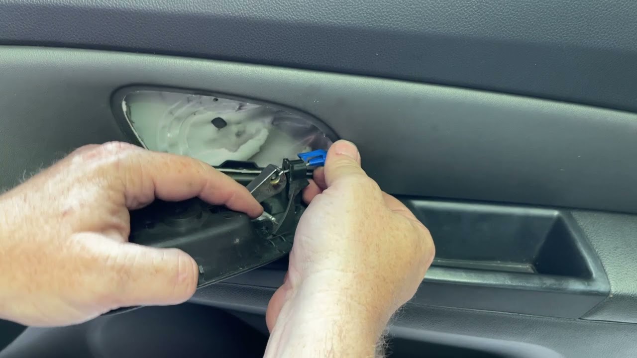 Cruze door handle replacement