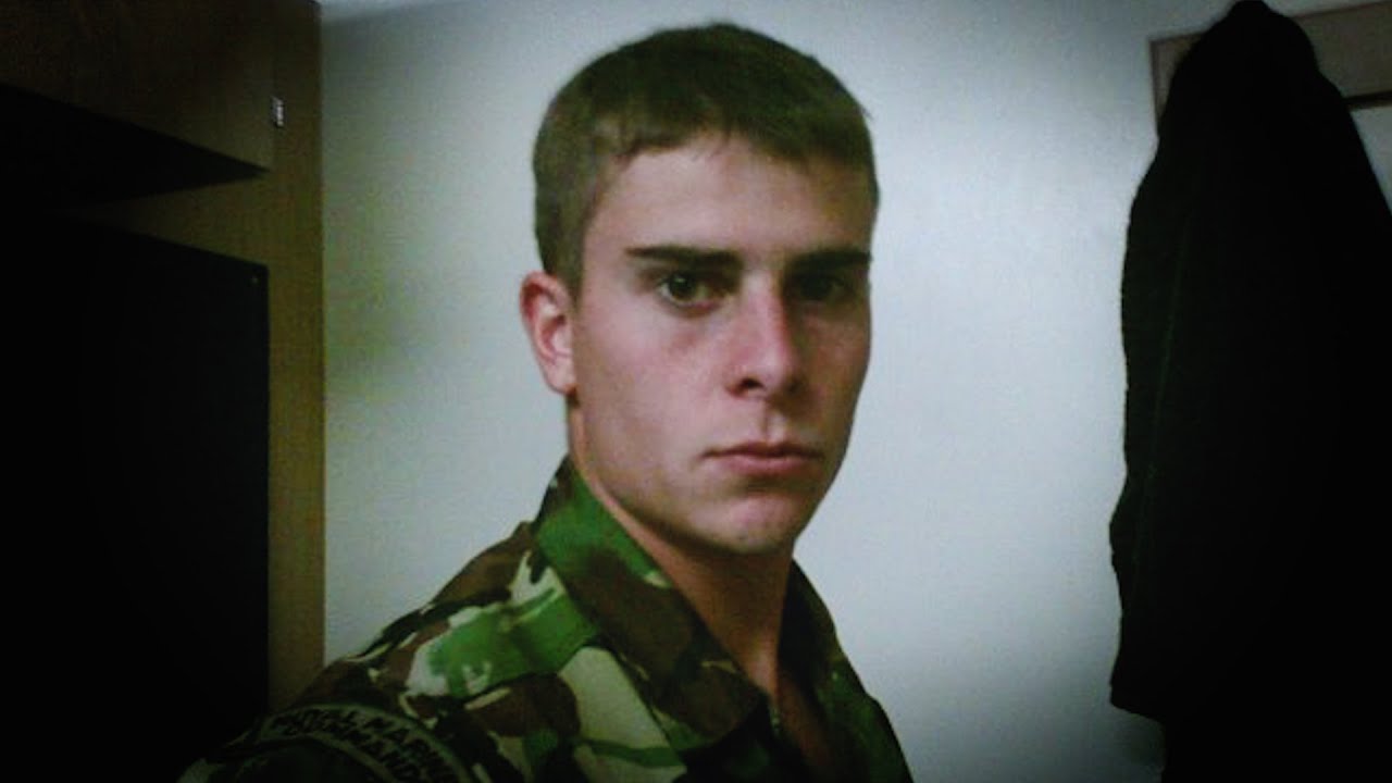 We spoke to this former royal marine turned tradesman about his experiences in the forces 👷‍♂️
