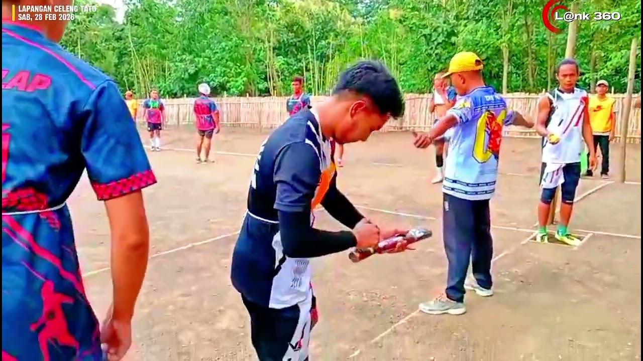 Laga persahabatan Putra Mandala vs Padi Balap di lapangan celeng tato 