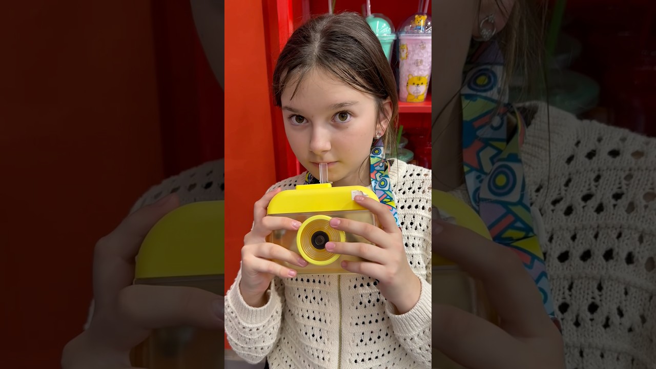 Este STICLA DE APĂ💧sau APARAT DE FACUT POZE 📸⁉️#superoana #copii #amuzant