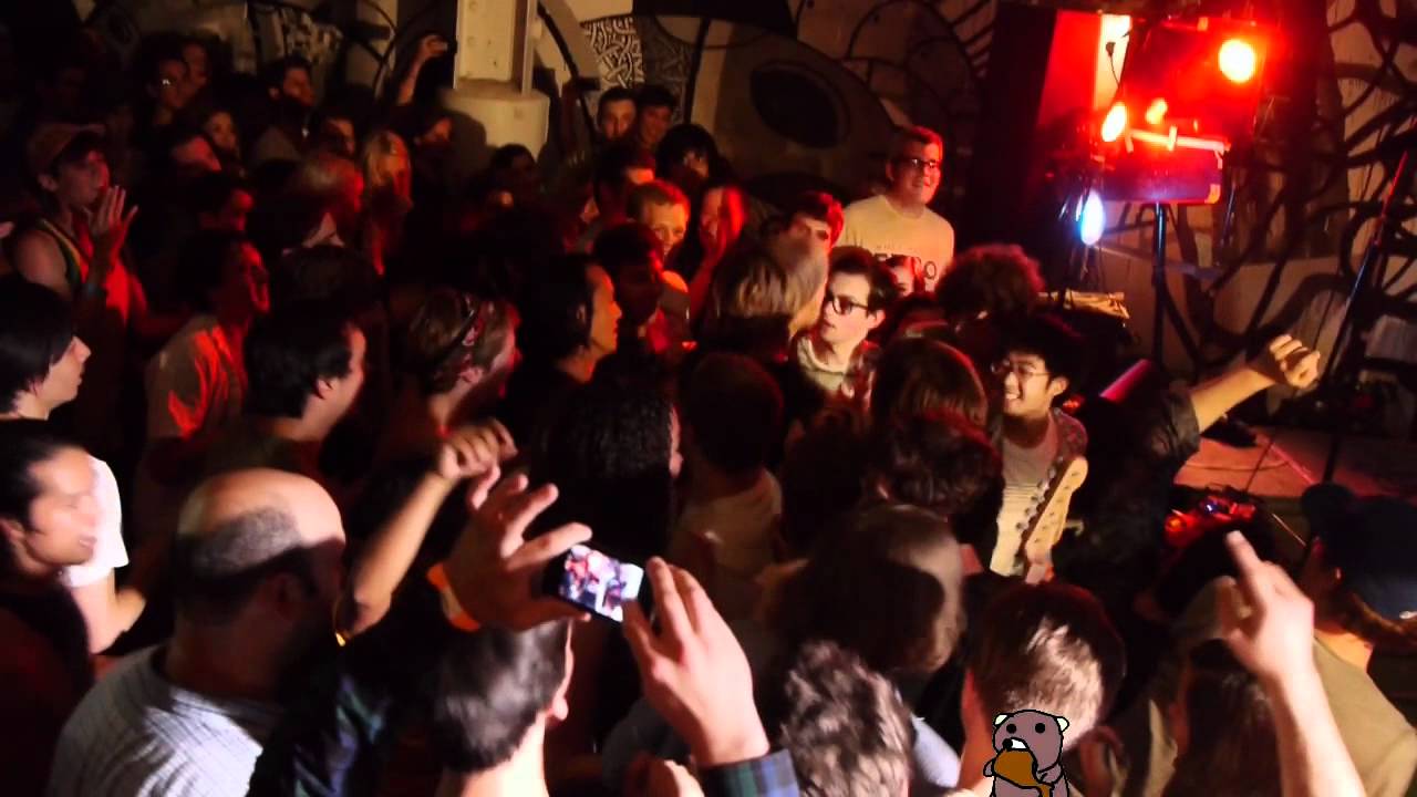 DIIV - Doused (live @ 285 Kent Ave 7/12/12)
