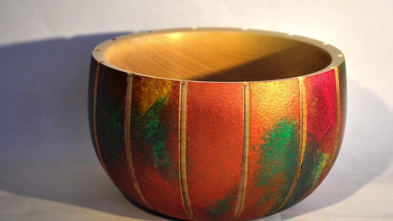 Woodturning - Paul Howard Fluting/Router Jig 8 - A Simple Fluted Bowl with Metallic Paint