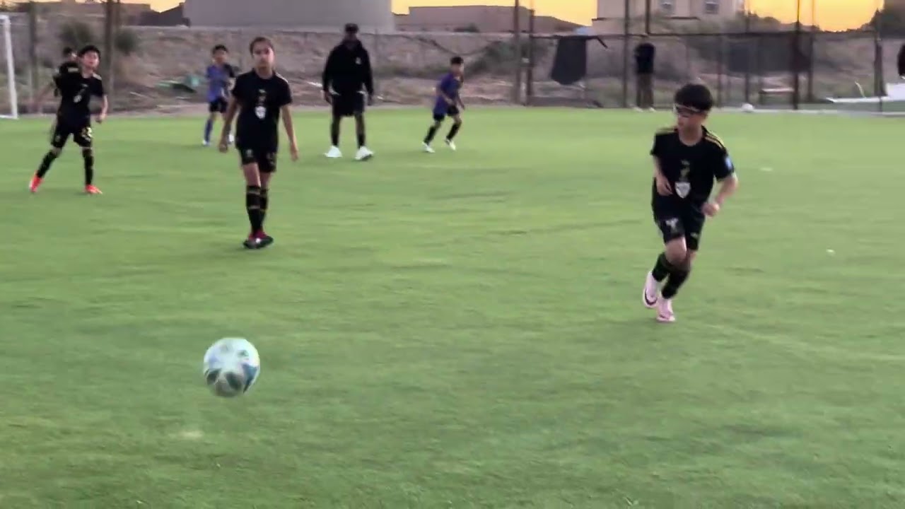 10/24/2025 Angeles DSM VS Loma Claw (1/2)