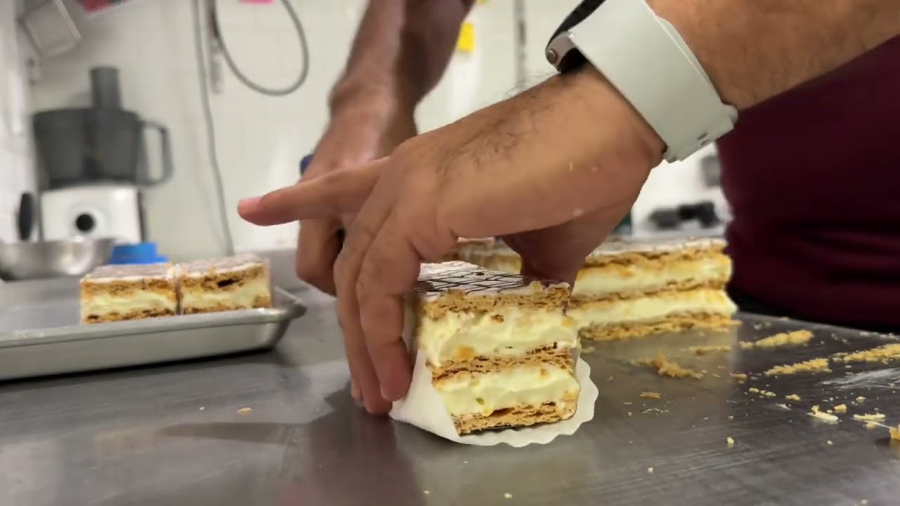 Let me show you how I cut my Mille Feuille 😊
