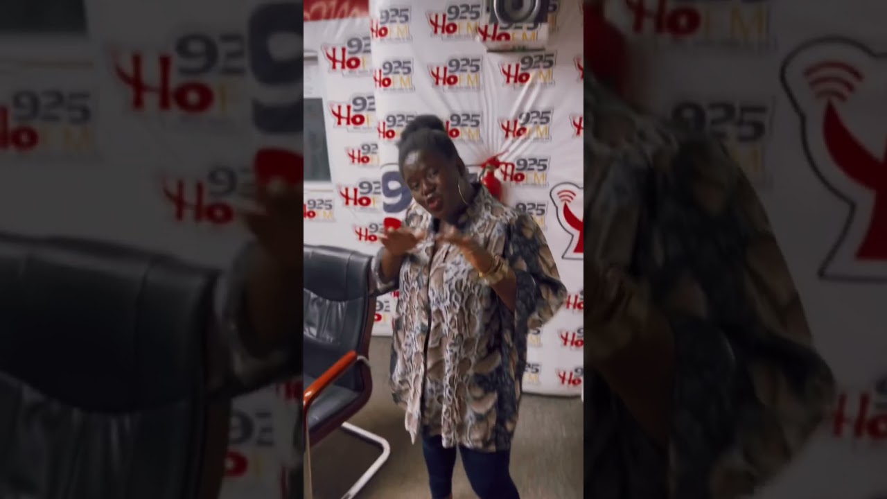 TAFFY MUSIC - WAITING Radio Tour Visualizer (Ho)