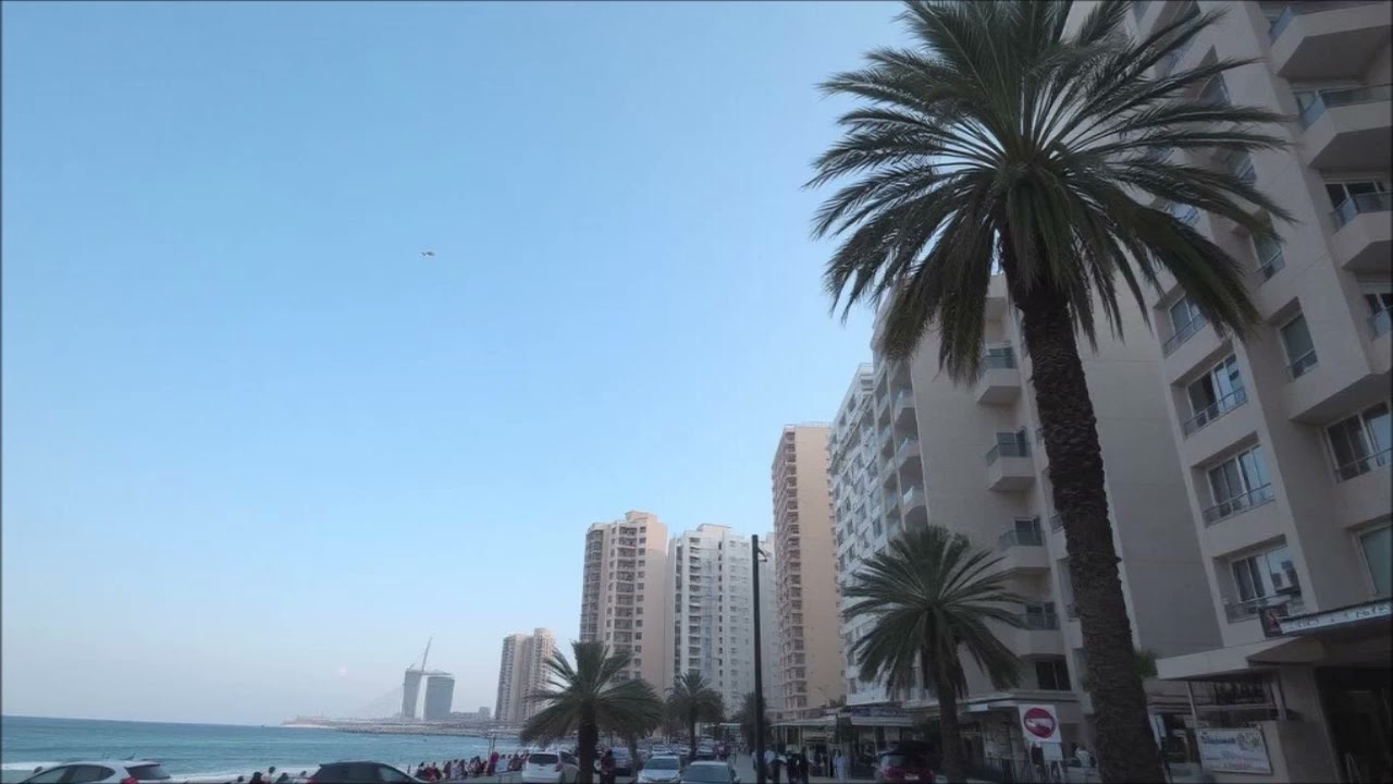 Avram tu ništa ne može - Efraim Kišon