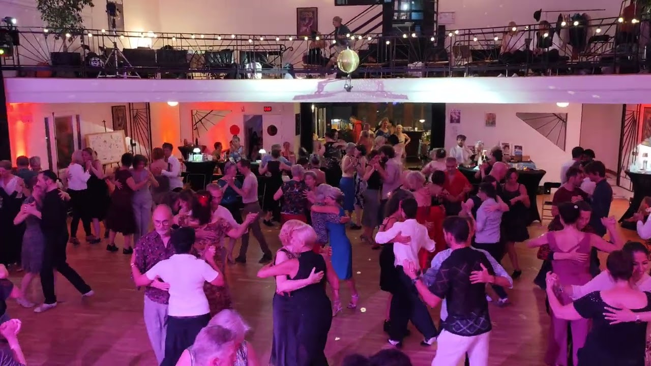 Paris. Last Tanda. Totally in Tango. Saturday night Milonga. Tango DJ Igoris Saburov #tango #milonga