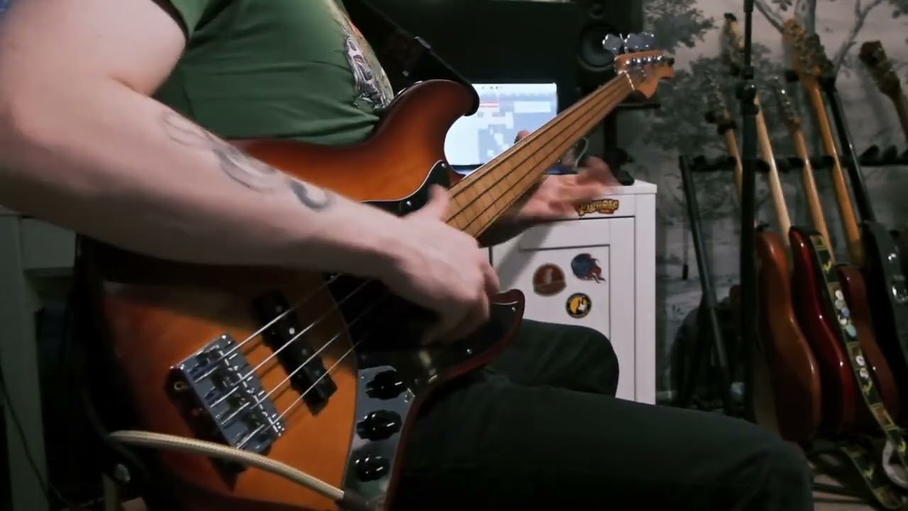 Behringer B-tron iii demo with Passive Sire fretless and Eich T900 