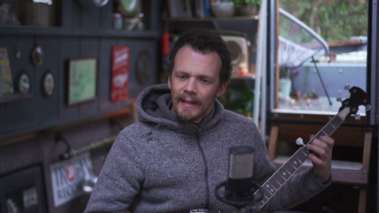 'You're on my mind' by Chris Fox (live for Howling Barge)