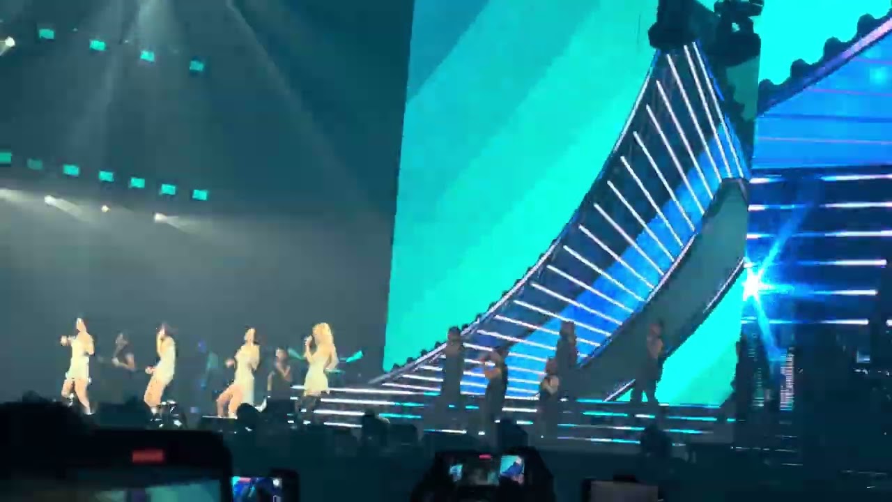 @BLACKPINK 