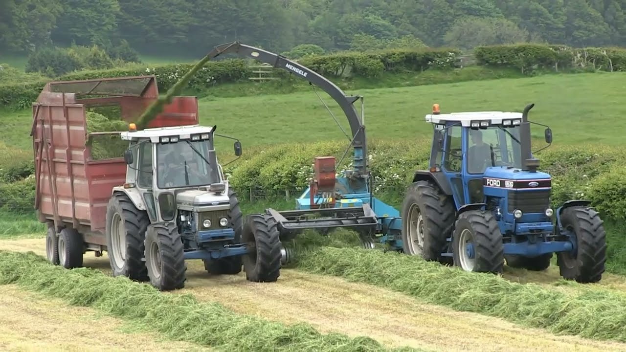 FORD 8630 AND MENGELE SH40N FORAGE HARVESTER