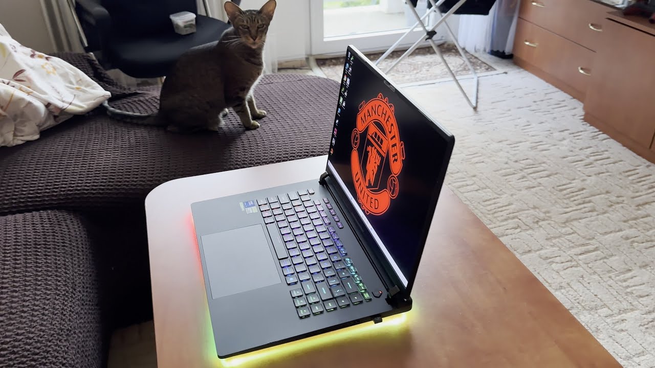 Asus ROG Strix SCAR 16 (2025) RTX 5090