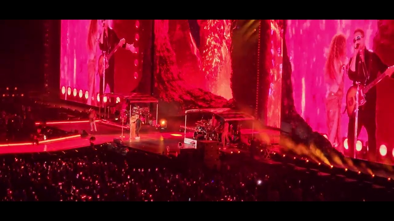 SHAKIRA FT ALEJANDRO  SANZ (EN CHARLOTTE NC) 2025