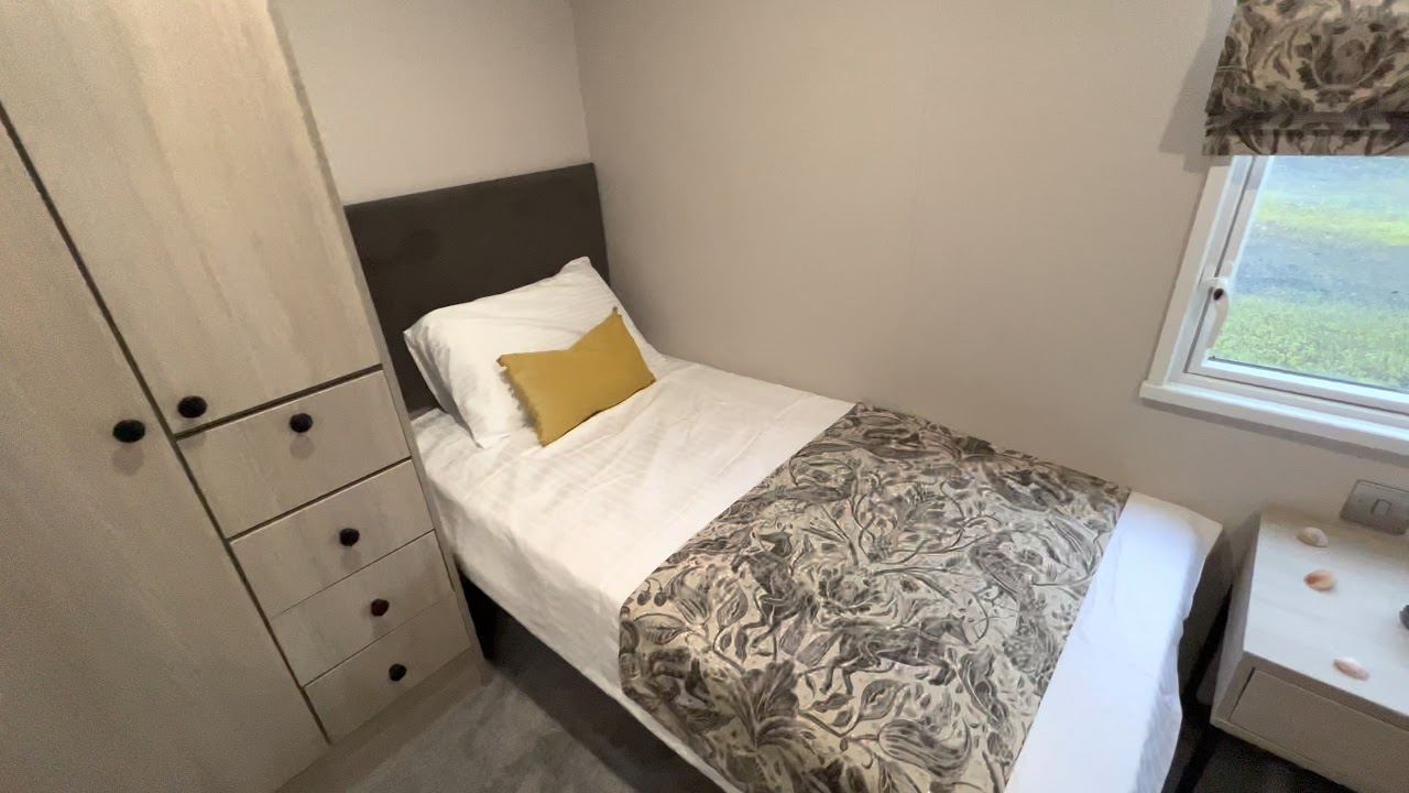 2022 Victory Riverwood 40ft x 13ft 2 Bedroom