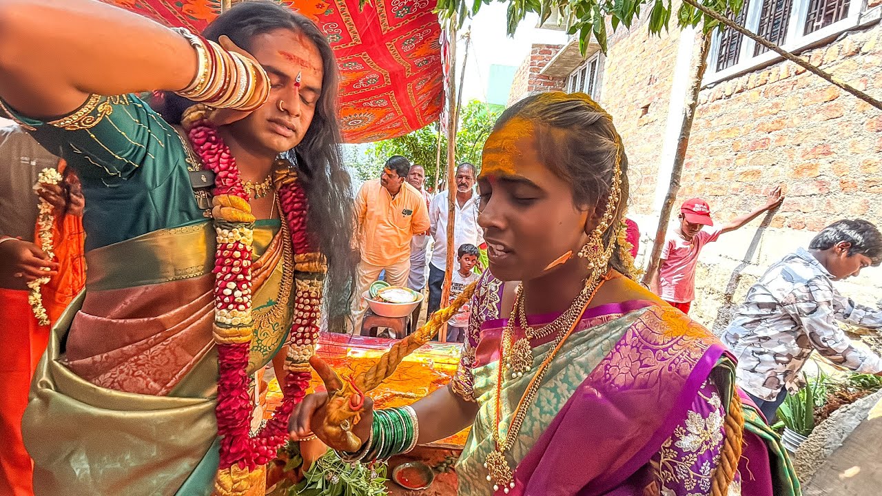 Young Girl Yellamma Kolupu At Tadipatri village|| Durga Swamy Yellamma Kolupu #durgaswamy