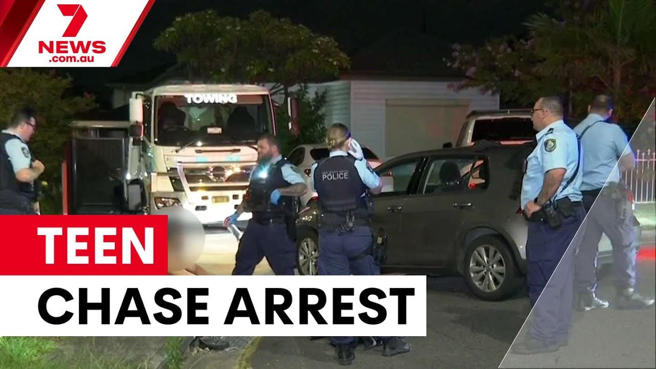 Teen arrested after police chase in Sydney's west | 7NEWS
