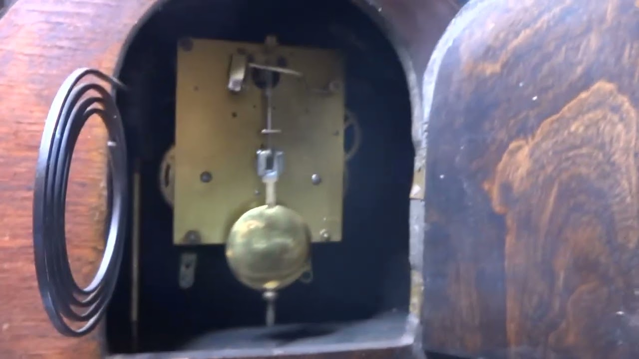 FULLY FUNCTIONING Art Deco Chiming Mantel Clock